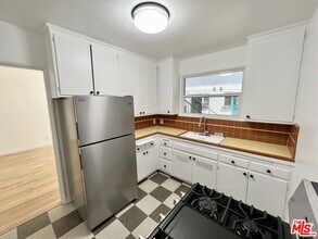 7962 Norton Ave in West Hollywood, CA - Building Photo - Building Photo