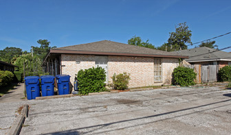 1920-1924 Hickory Ave Apartments