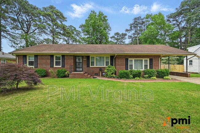 812 Jasmine Ave in Norfolk, VA - Building Photo - Building Photo