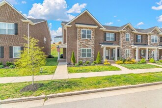 348 Broadberry Ave in Oak Ridge, TN - Building Photo - Building Photo
