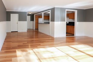 11801 Rockville Pike in North Bethesda, MD - Building Photo