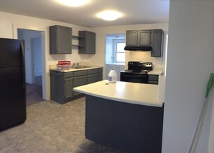 127 Manhattan Dr, Unit 127 in Burlington, VT - Building Photo - Building Photo