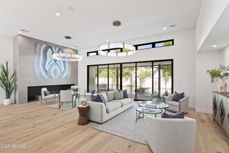 1538 W Wagon Wheel Dr in Phoenix, AZ - Building Photo - Building Photo