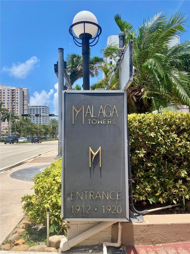 1912 S Ocean Dr in Hallandale Beach, FL - Building Photo - Building Photo