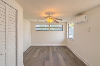 5525 Quist Dr in Port Richey, FL - Building Photo - Building Photo