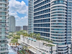 1250 S Miami Ave in Miami, FL - Building Photo - Building Photo