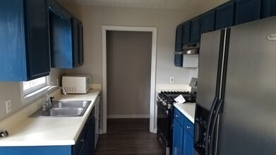 3889 Acworth Due West Rd NW in Acworth, GA - Building Photo - Building Photo