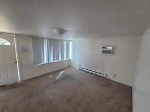 401 Sanford Ave in Richland, WA - Foto de edificio - Building Photo
