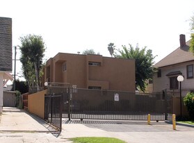 La Hacienda Apartments