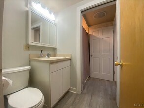 10 Maple Ave in Cortland, NY - Building Photo - Building Photo