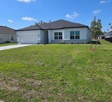 25377 Doredo Dr in Punta Gorda, FL - Building Photo