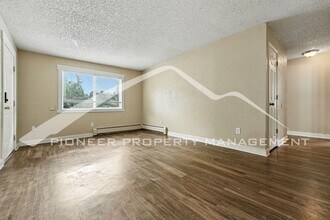 4885 S Lincoln St in Englewood, CO - Building Photo - Building Photo