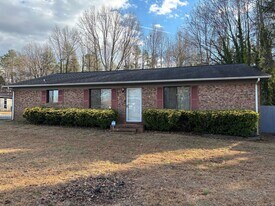 3993-3997 Valley Dr in Sophia, NC - Building Photo