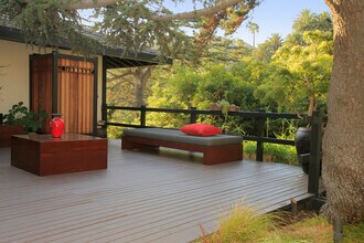 2005 N Sycamore Ave in Los Angeles, CA - Building Photo - Building Photo