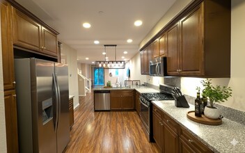 114 Neptune in Irvine, CA - Building Photo - Building Photo