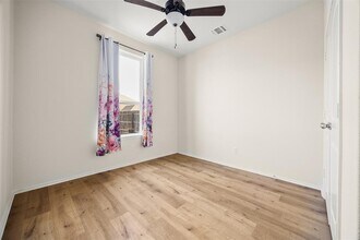 280 La Dera Dr in Liberty Hill, TX - Building Photo - Building Photo