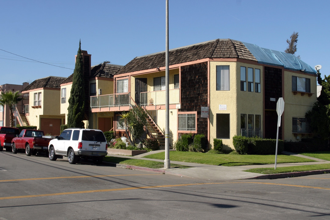 1101 FREEMAN AV in Long Beach, CA - Foto de edificio