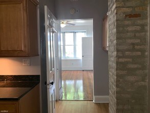 1817 N Marshfield Ave-Unit -Unit 1 in Chicago, IL - Building Photo - Building Photo