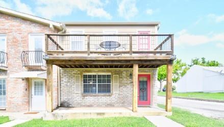 1944 Leslie Dr in Kerrville, TX - Building Photo