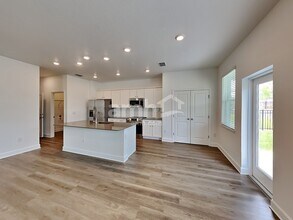37749 Dusty Saddle Ln in Zephyrhills, FL - Building Photo - Building Photo