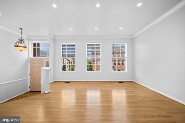 2631 Tarleton Corner Dr in Herndon, VA - Building Photo - Building Photo