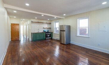 5003 Pine St in Philadelphia, PA - Building Photo - Building Photo