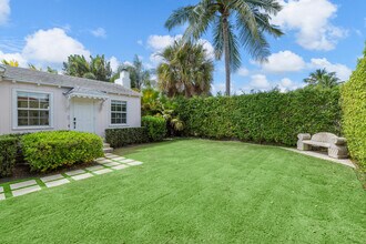 312 Puritan Rd in West Palm Beach, FL - Foto de edificio - Building Photo