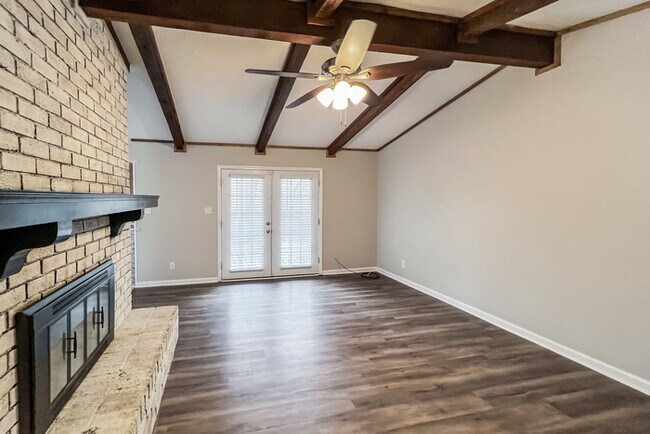 302 Gardenia Rd in Millbrook, AL - Building Photo - Building Photo