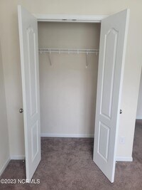 140 Cavalier Dr photo'