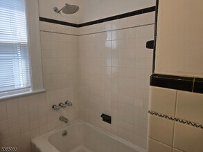22 Van Dyke St in Wallington, NJ - Building Photo - Building Photo