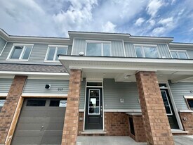 869 Andesite Ter in Ottawa, ON - Building Photo