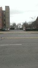 Christine Apartments in Buffalo, NY - Foto de edificio - Building Photo