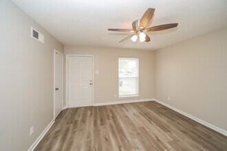 4940 Clearbrook Cove in Memphis, TN - Building Photo - Building Photo