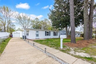 2923 Scotia Dr in Chesapeake, VA - Building Photo - Building Photo