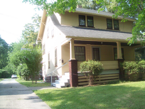 374 Belmont St NW in Warren, OH - Building Photo - Building Photo