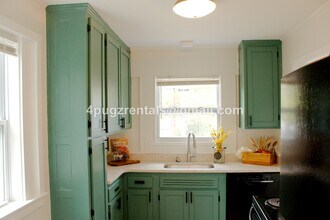 107 W Newcomb Rd in Oak Ridge, TN - Building Photo - Building Photo