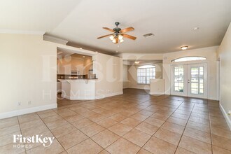 2429 Mae Ave S in Lehigh Acres, FL - Foto de edificio - Building Photo