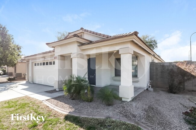 11233 W Locust Ln in Avondale, AZ - Building Photo - Building Photo