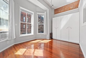 169 Beacon St, Unit #14 in Boston, MA - Building Photo - Building Photo