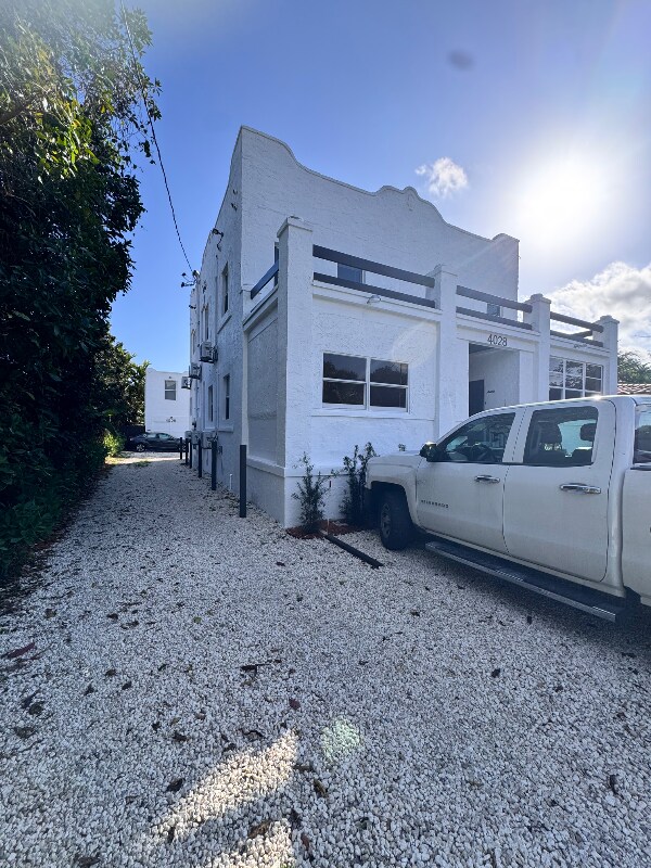 4028 SW 11th St in Miami, FL - Building Photo - Building Photo