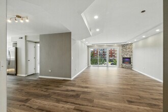 6430 W Berteau Ave in Chicago, IL - Building Photo - Building Photo