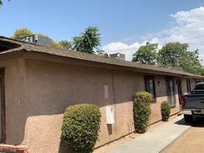 814 Kentucky St in Bakersfield, CA - Building Photo - Building Photo