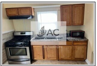 125 N 35th St in Louisville, KY - Building Photo - Building Photo