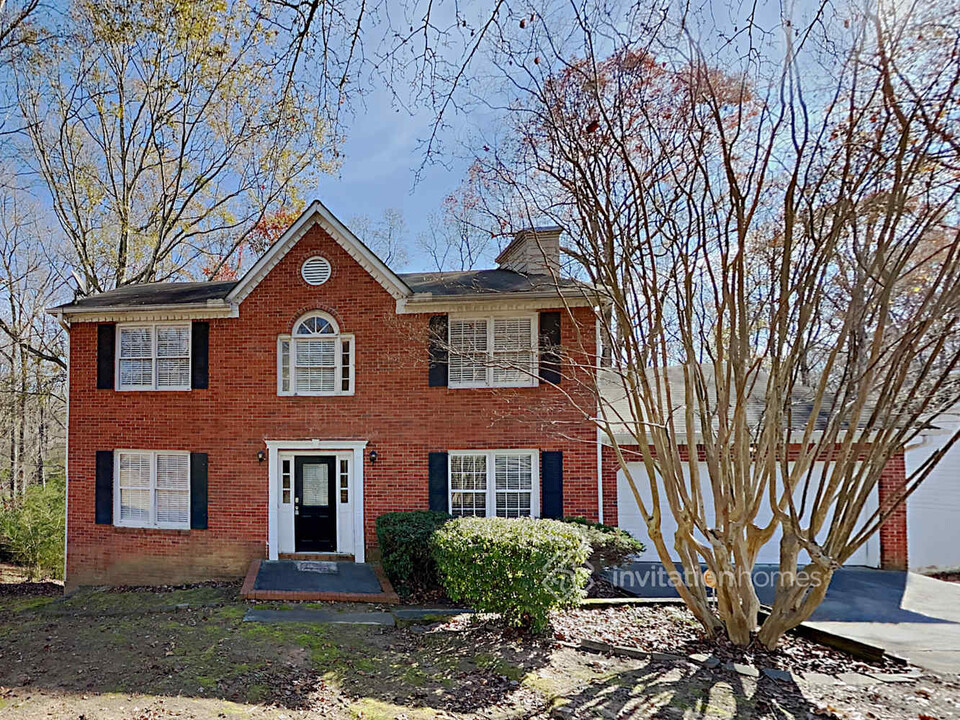 1760 Meadowchase Ct in Snellville, GA - Foto de edificio