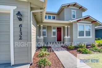 6132 S Astoria Ave in Meridian, ID - Building Photo - Building Photo