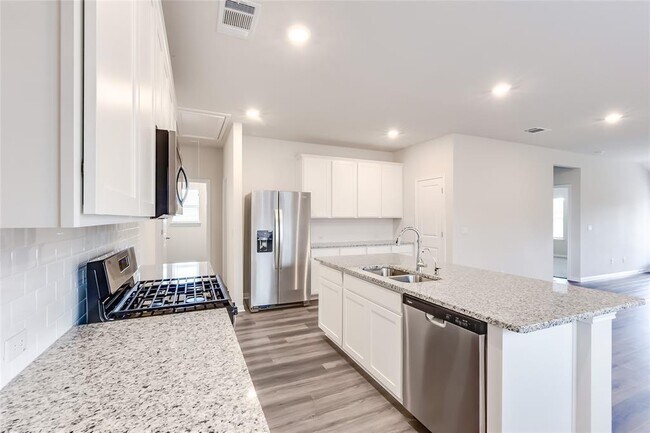 12513 Autumn Bird Trce in Buda, TX - Building Photo - Building Photo