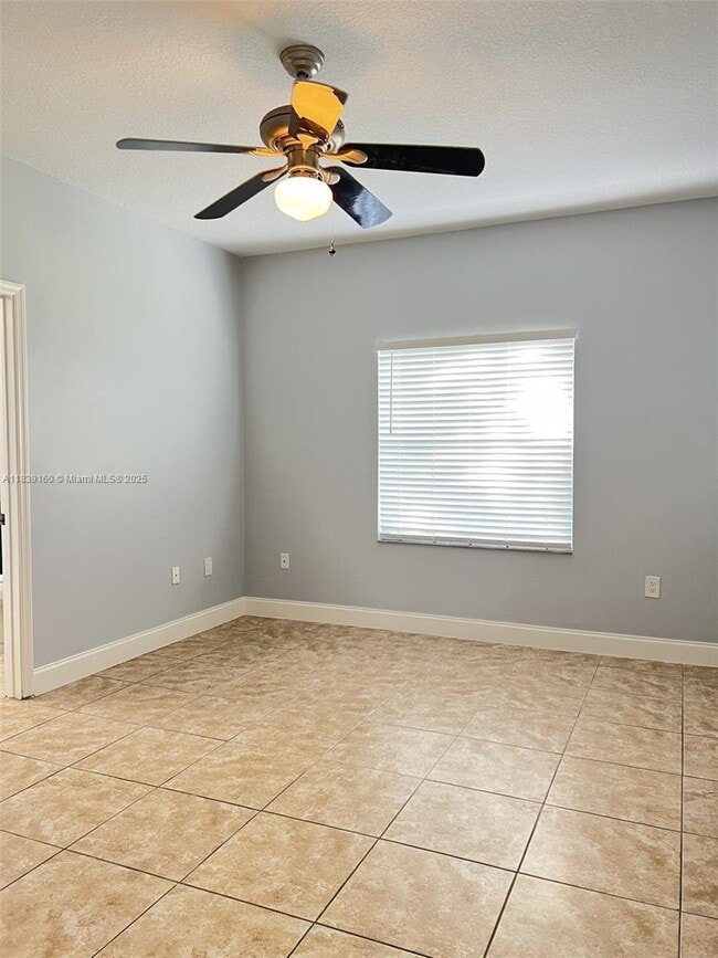 1273 NW 171st Terrace in Pembroke Pines, FL - Building Photo - Building Photo