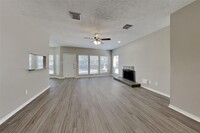 5622 W Vistaglen Loop in Houston, TX - Building Photo - Building Photo