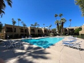 5300 E Waverly Dr in Palm Springs, CA - Building Photo - Building Photo