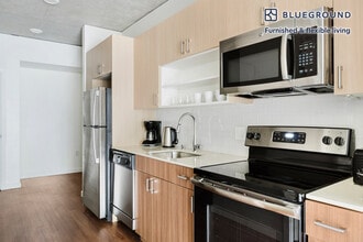 624 Yale Ave N in Seattle, WA - Building Photo - Building Photo